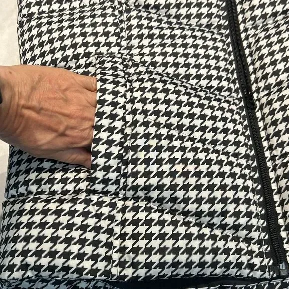 Lands' End Puffer Vest Womens Sz Small 6-8 Black White Houndstooth Check Zip Fro - Picture 4 of 8